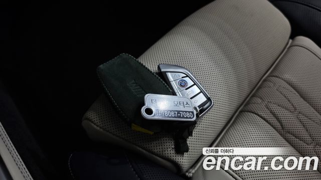 BMW X7 2021 — photo 22