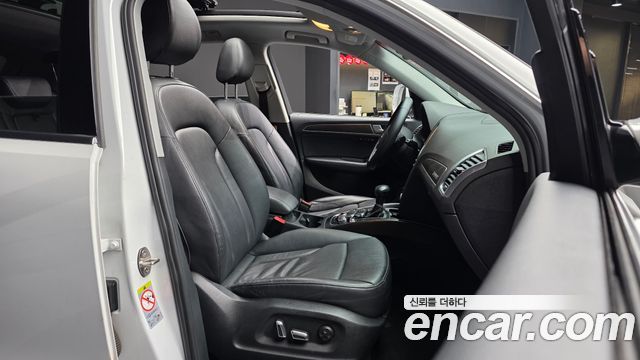 Audi Q5 2016 — photo 11