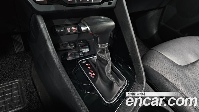 Kia Niro 2017 — photo 12