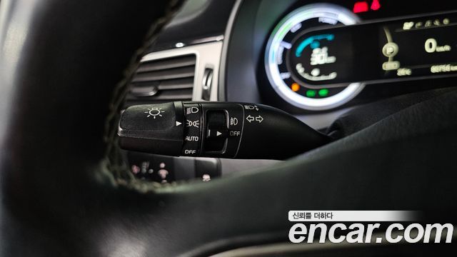 Kia Niro 2017 — photo 29