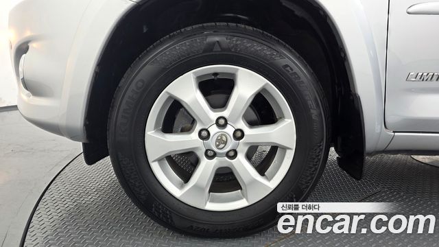 Toyota RAV4 2012 — photo 5