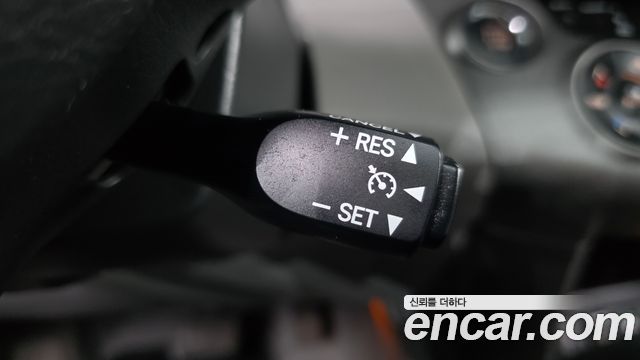 Toyota RAV4 2012 — photo 17
