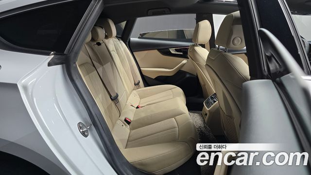 Audi A5 2021 — photo 11