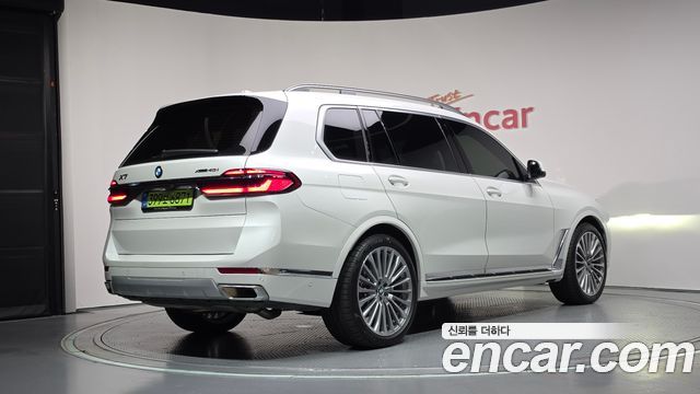 BMW X7 2025 — photo 2