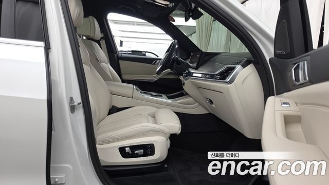 BMW X7 2025 — photo 17