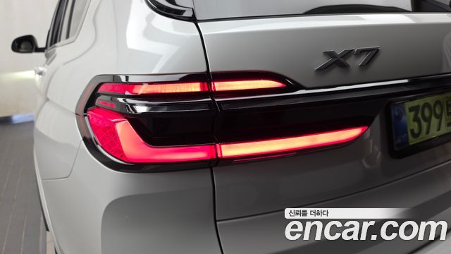 BMW X7 2025 — photo 9