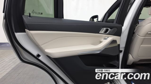 BMW X7 2025 — photo 15