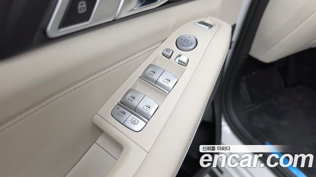 BMW X7 2025 — photo 29