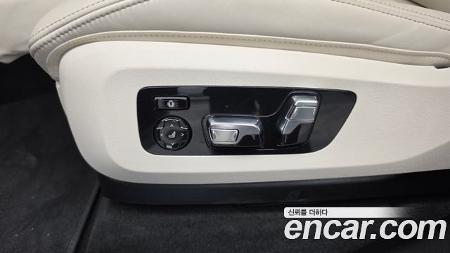 BMW X7 2025 — photo 32