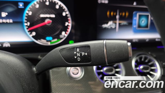 Mercedes-Benz E-Class 2020 — photo 12