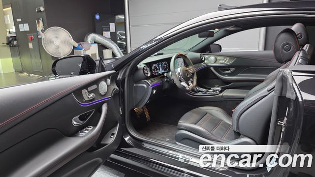 Mercedes-Benz E-Class 2020 — photo 13