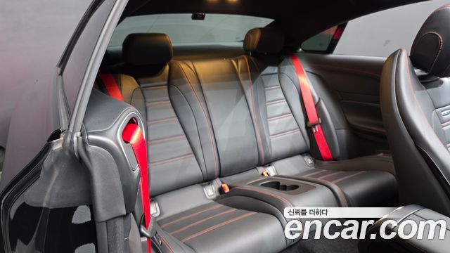 Mercedes-Benz E-Class 2020 — photo 18