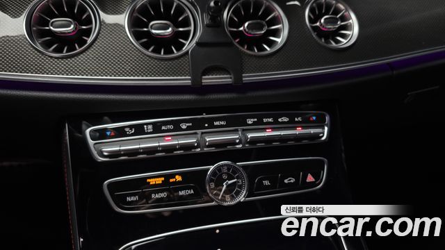 Mercedes-Benz E-Class 2020 — photo 22