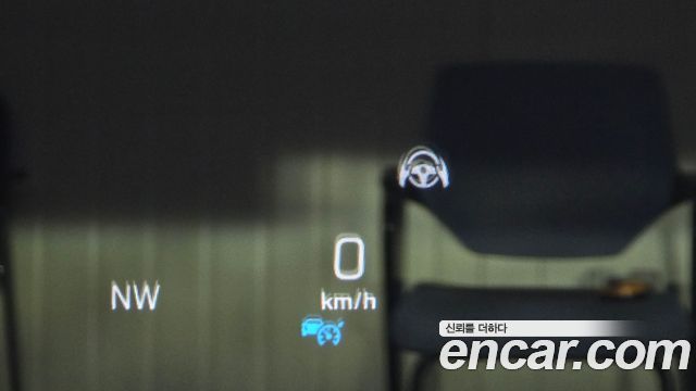 Mercedes-Benz E-Class 2020 — photo 27