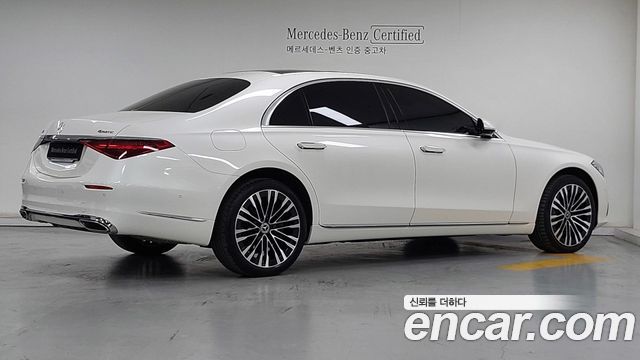 Mercedes-Benz S-Class 2023 — photo 2