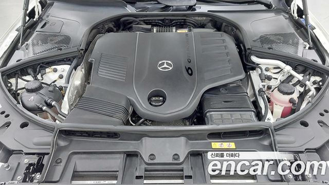 Mercedes-Benz S-Class 2023 — photo 6