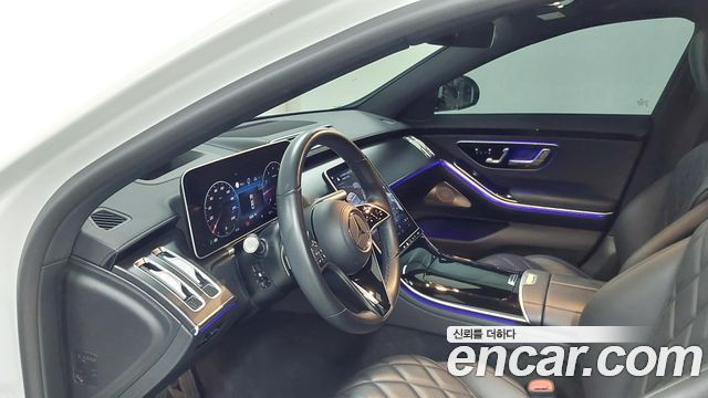 Mercedes-Benz S-Class 2023 — photo 13