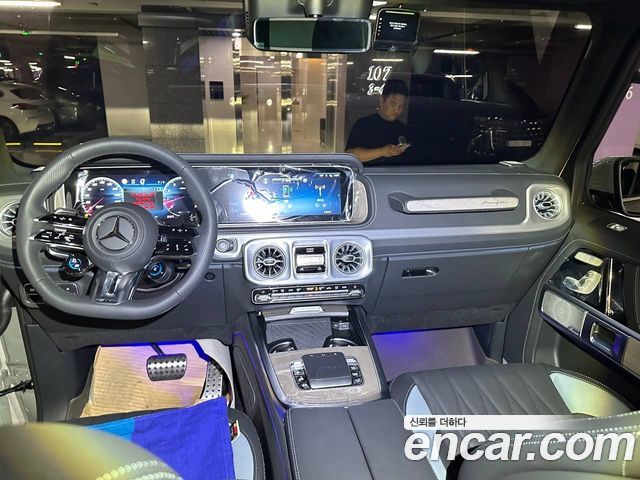 Mercedes-Benz G-Class 2026 — photo 6