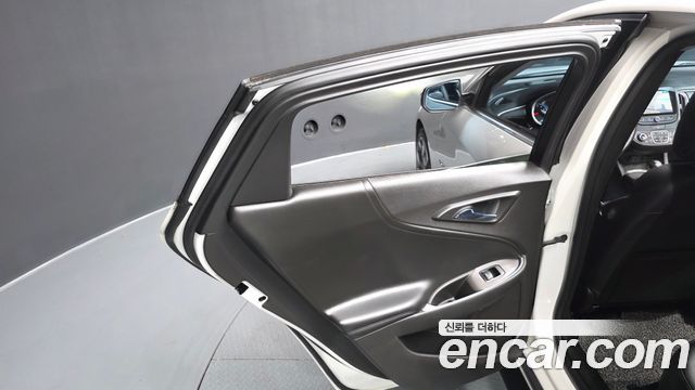 Chevrolet Korea Malibu 2017 — photo 15