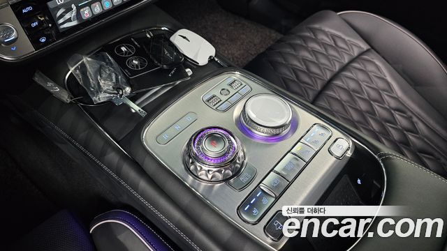 Genesis G90 2022 — photo 12