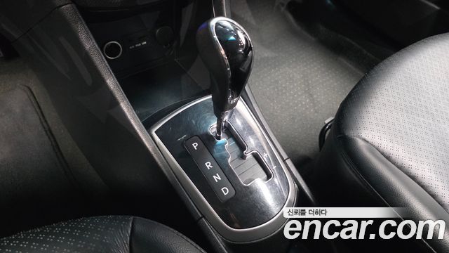 Hyundai Accent 2011 — photo 12