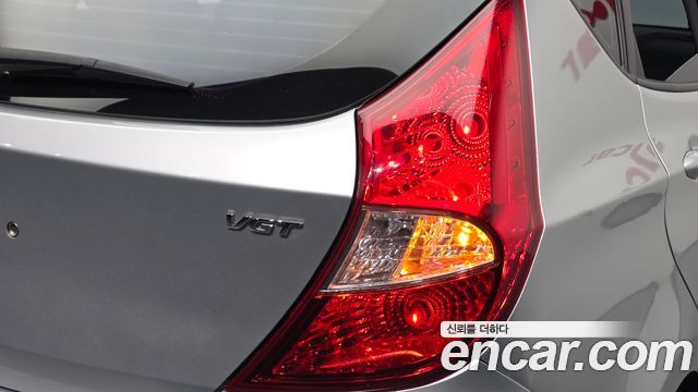 Hyundai Accent 2011 — photo 9
