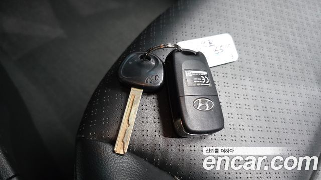 Hyundai Accent 2011 — photo 31