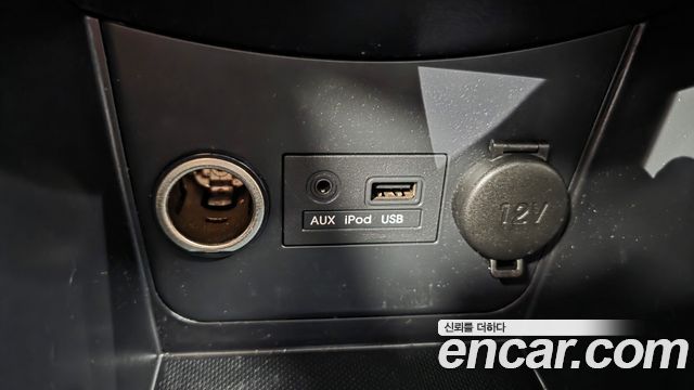 Hyundai Accent 2011 — photo 32
