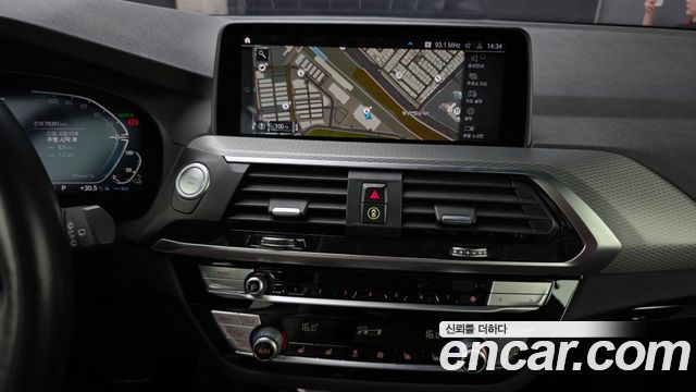 BMW X3 2021 — photo 27