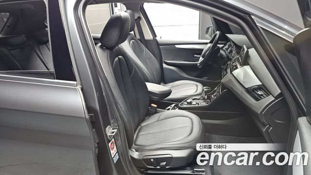 BMW 2-Series 2016 — photo 10