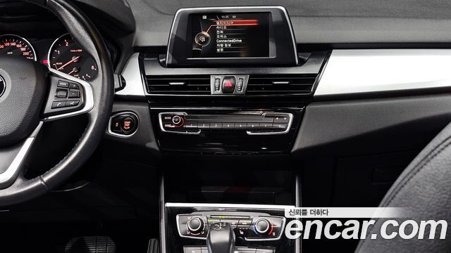 BMW 2-Series 2016 — photo 14