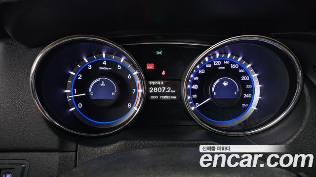 Hyundai Sonata 2013 — photo 11