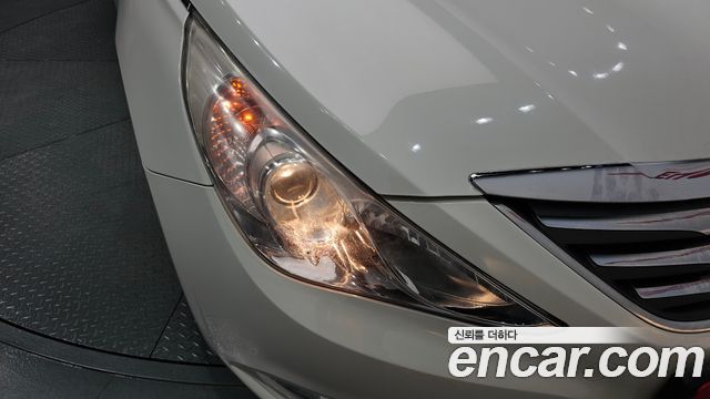 Hyundai Sonata 2013 — photo 8