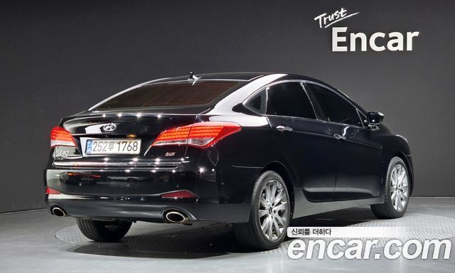 Hyundai i40 2012 — photo 2