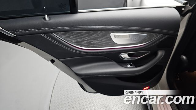 Mercedes-Benz AMG GT 2023 — photo 15
