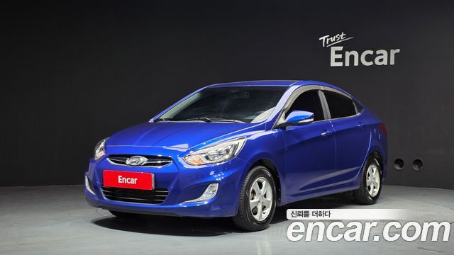 Hyundai Accent 2012 — photo 1