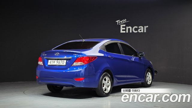 Hyundai Accent 2012 — photo 2