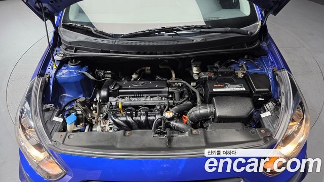 Hyundai Accent 2012 — photo 6