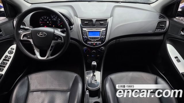 Hyundai Accent 2012 — photo 7