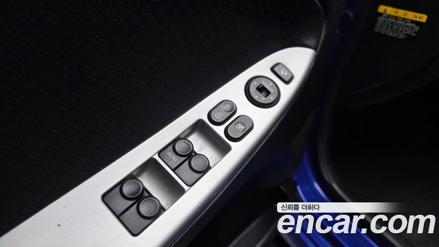 Hyundai Accent 2012 — photo 14
