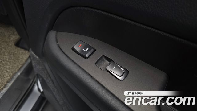 KG Mobility Rexton 2018 — photo 18