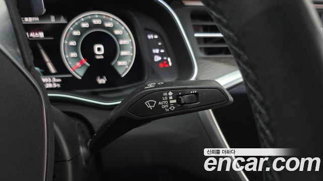 Audi A6 2022 — photo 16
