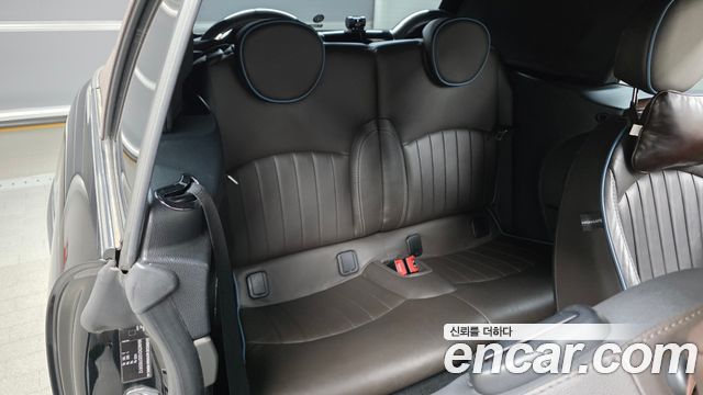 Mini Cooper Convertible 2013 — photo 17