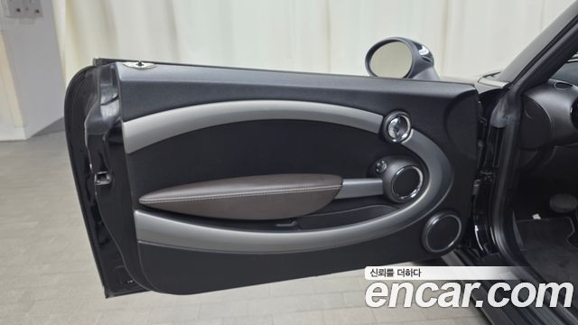Mini Cooper Convertible 2013 — photo 14