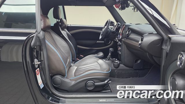 Mini Cooper Convertible 2013 — photo 16