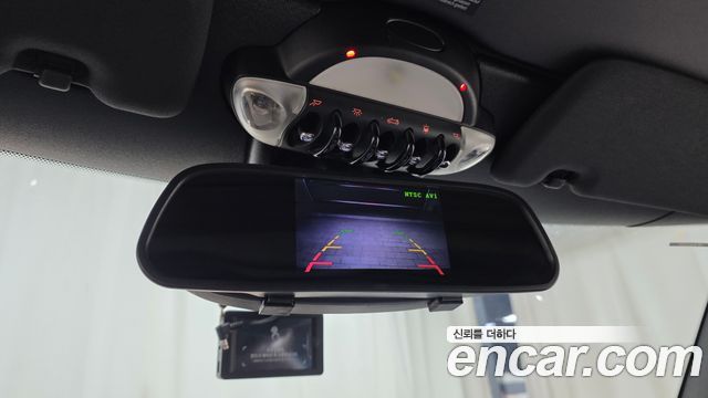 Mini Cooper Convertible 2013 — photo 28