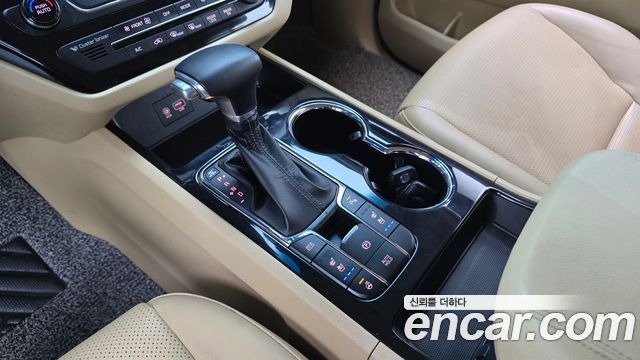 Kia Canival 2019 — photo 12
