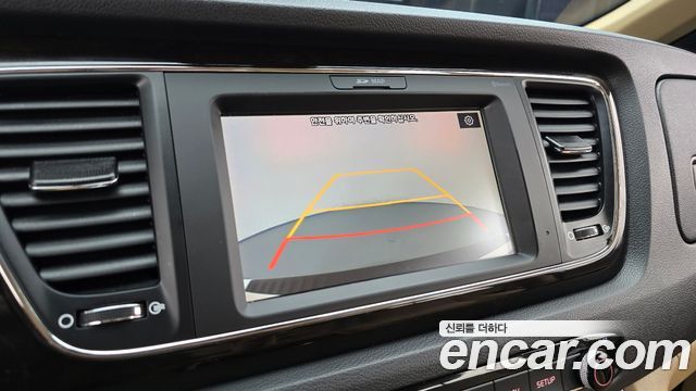 Kia Canival 2019 — photo 21