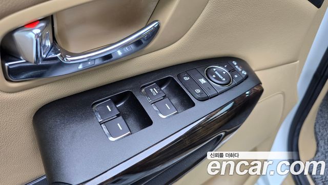 Kia Canival 2019 — photo 29