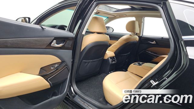 Kia K7 2020 — photo 11